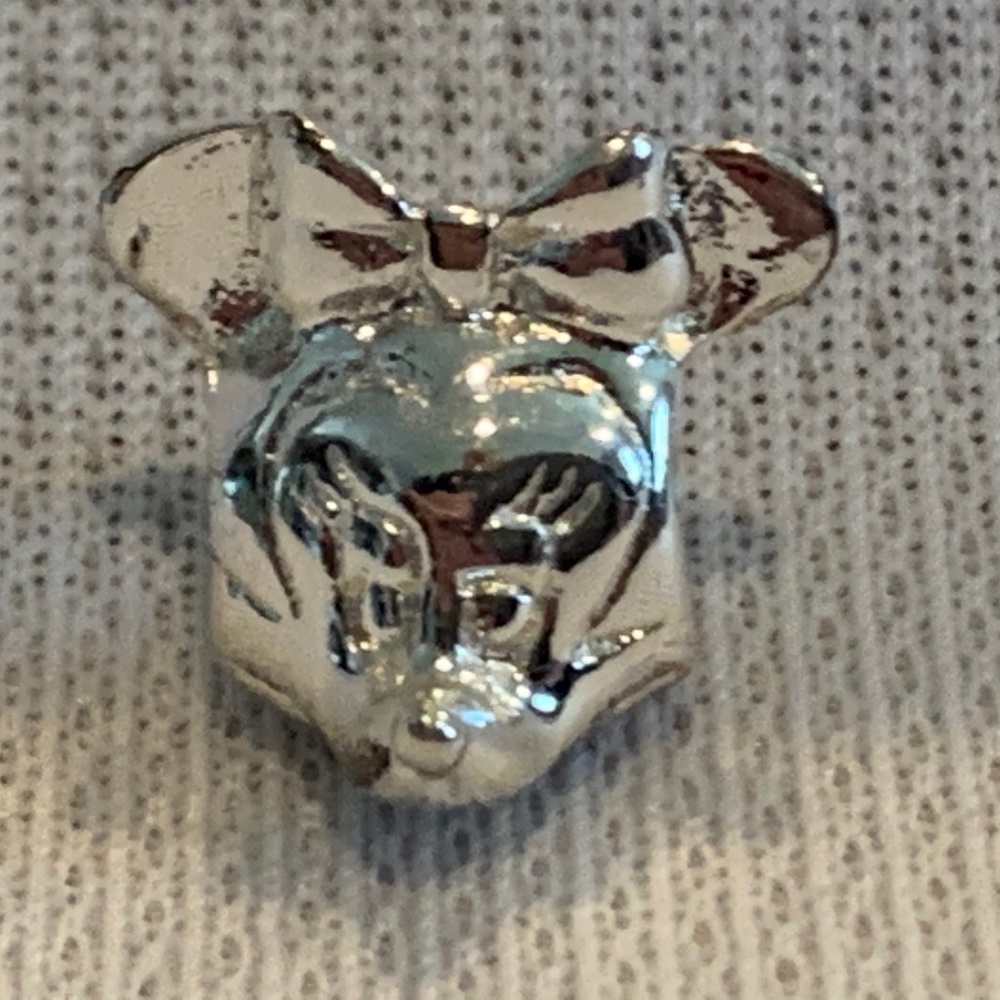 NWOT 925 Silver Minnie Mouse Bracelet Charm